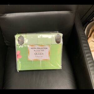 6 piece Queen sheet set